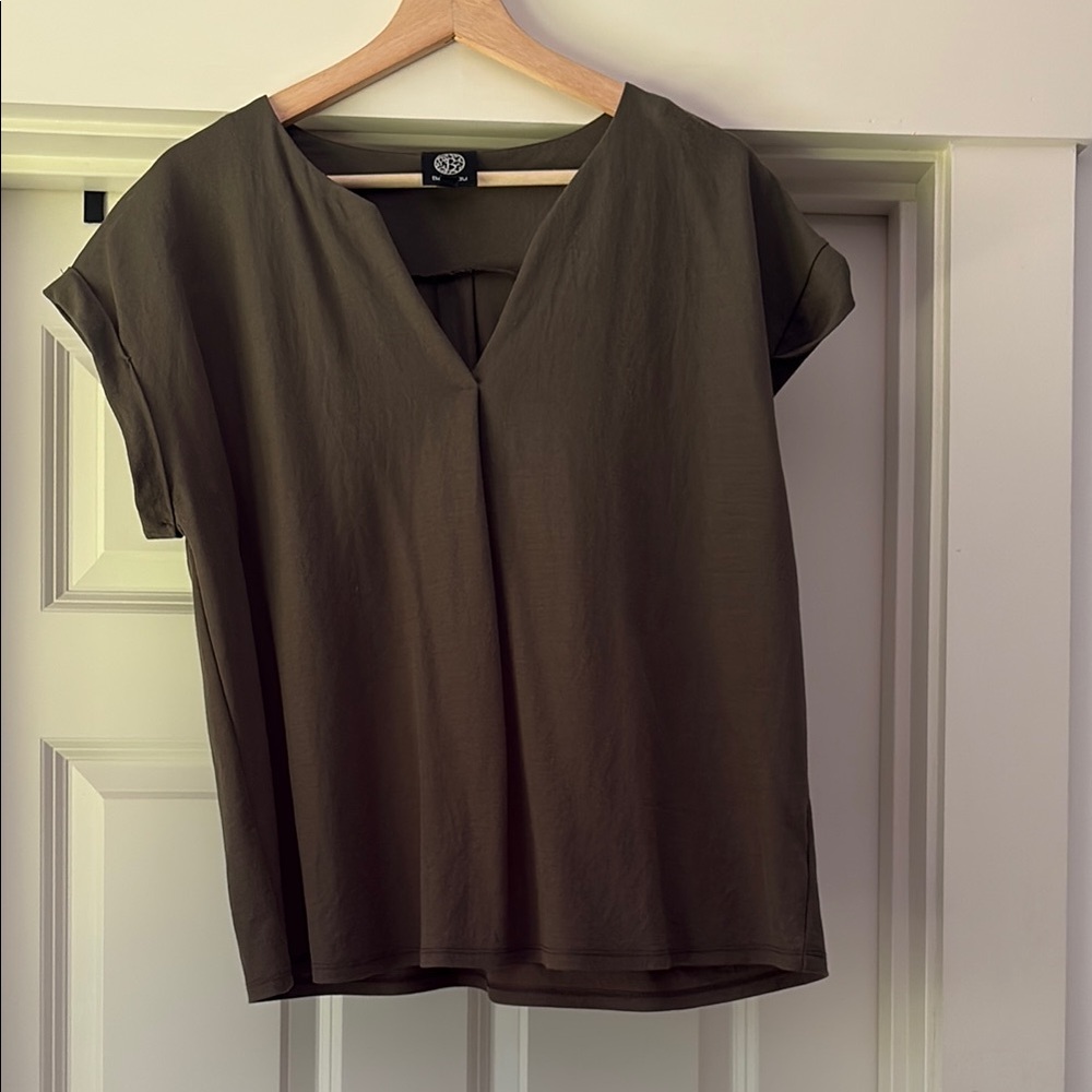 Bobeau Green Short Sleeve Blouse